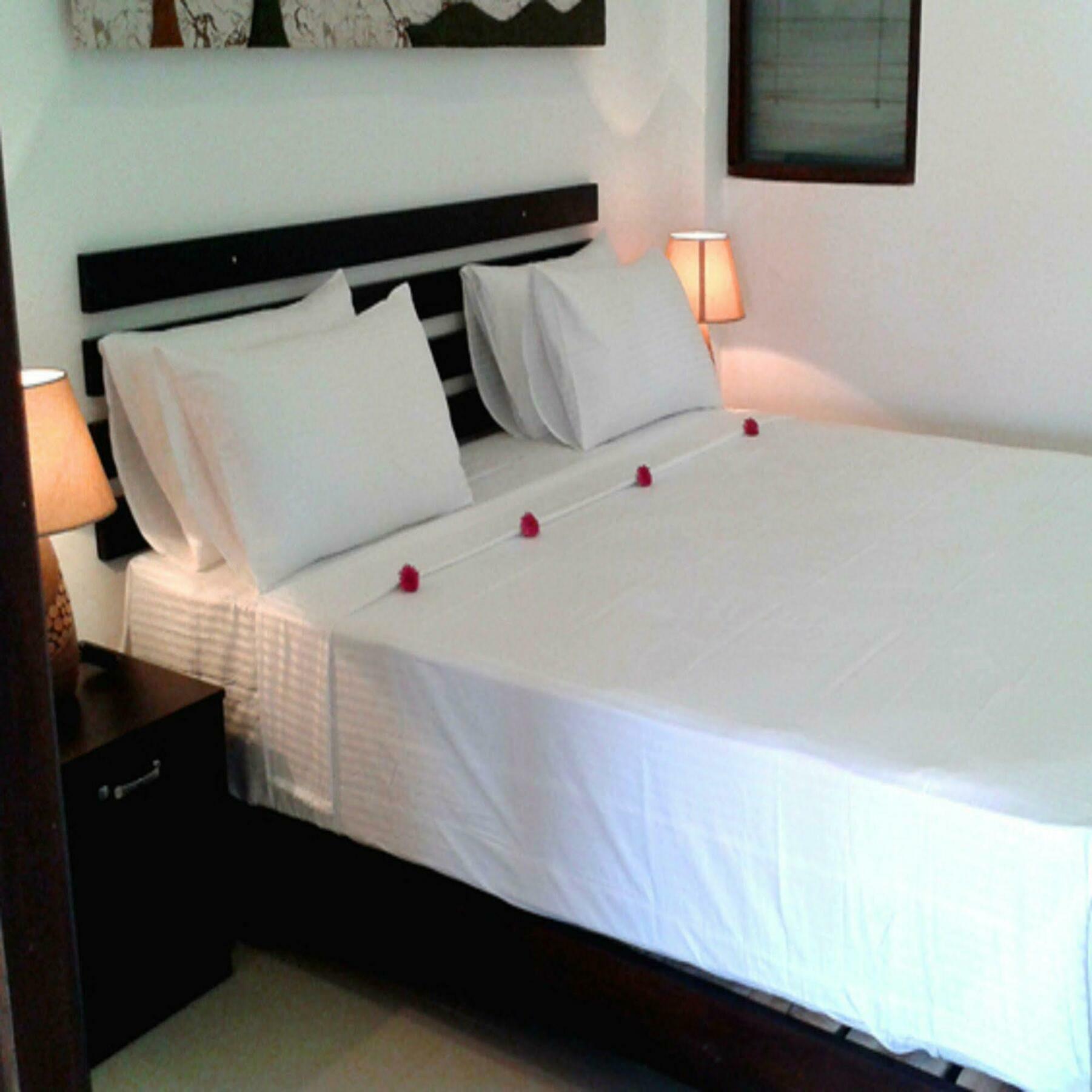 Sunrise Palace Negombo Exterior photo